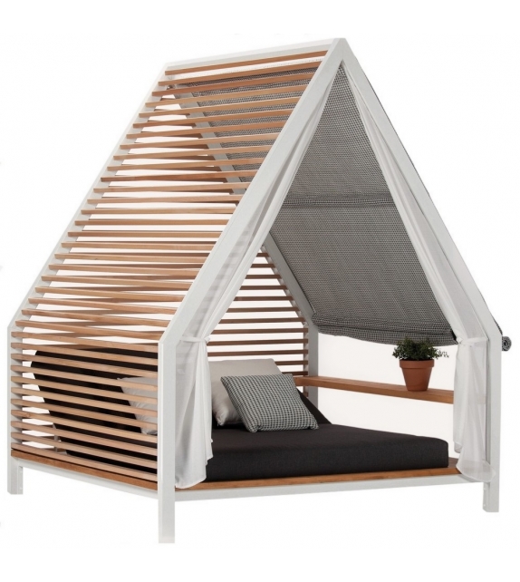 Cottage Kettal Daybed